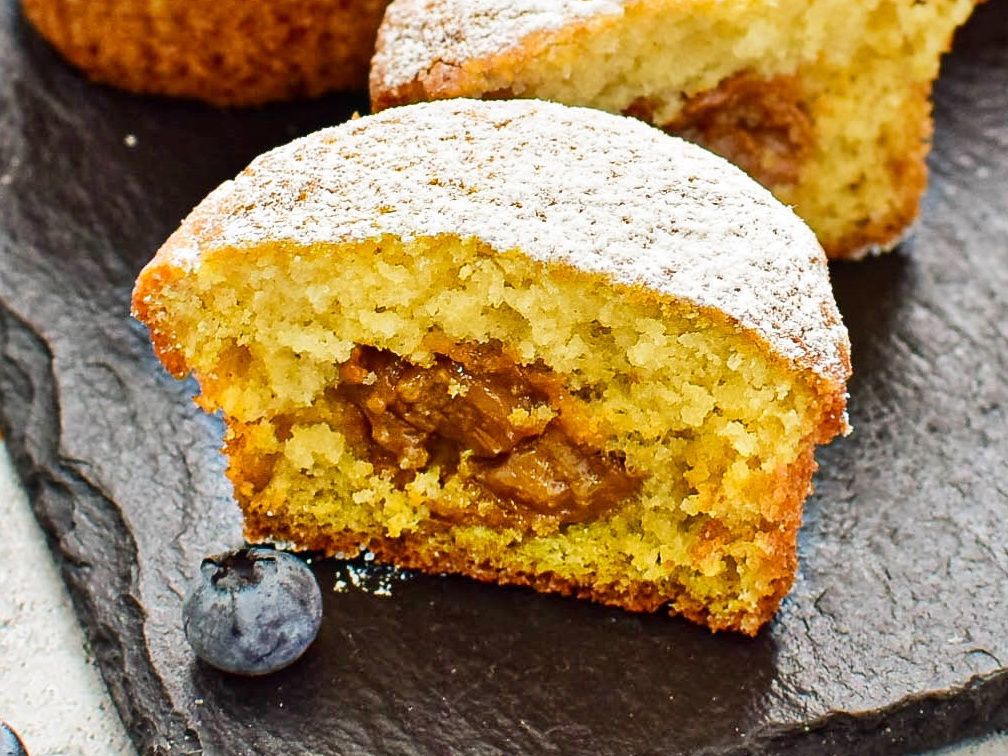 Кексы с вареной сгущенкой: вспоминаем вкусы детства