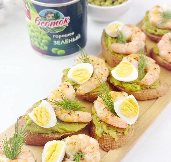 Преображение новогоднего горошка: оригинальные брускетты к вашим услугам