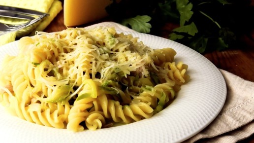 Ужин за 15 минут: как приготовить пасту с кабачками и тунцом