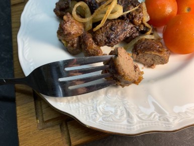 Как правильно пожарить печень: секреты нежного и сочного блюда