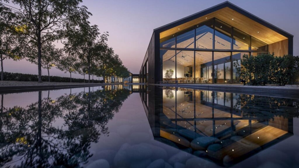 Восстановление винодельни Silver Oak: архитектура и технологии на стыке экологии и элегантности