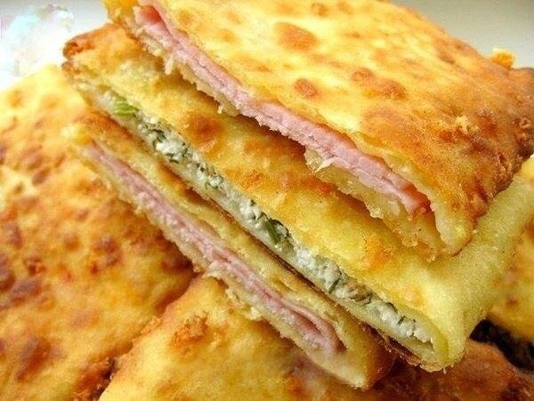 Невероятные сырные лепешки на кефире: быстро и вкусно