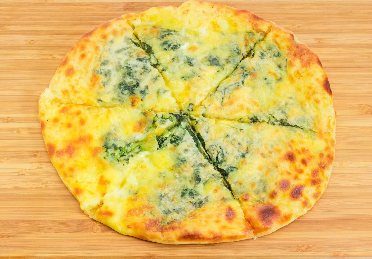 Ароматные хачапури с зеленью: завлекающий грузинский рецепт