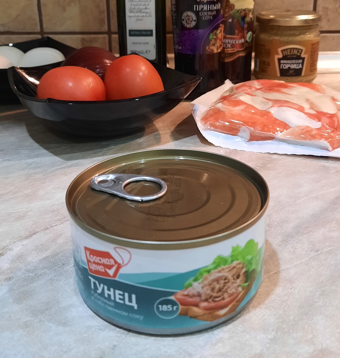 Идеальный новогодний салат без майонеза: как сохранить фигуру под вечеринки