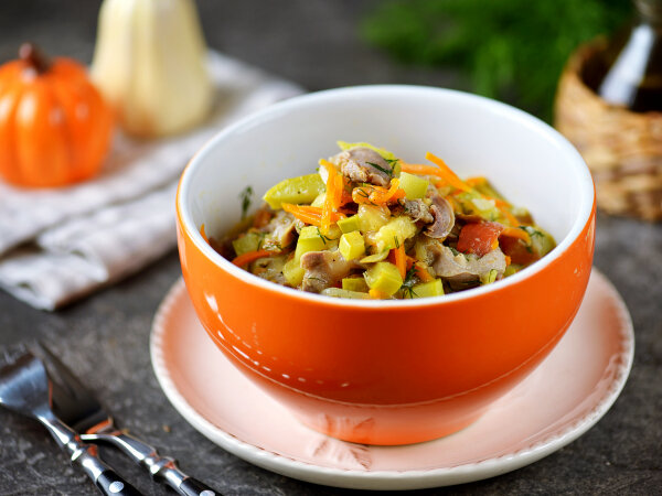 Как вкусно и просто приготовить куриные желудки: 9 оригинальных рецептов