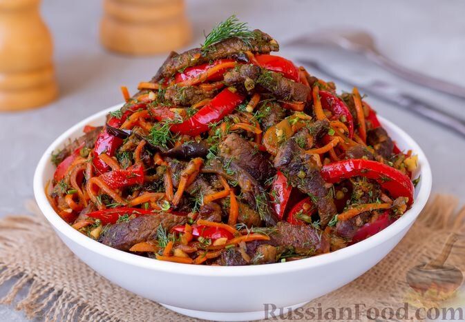 Наслаждайтесь яркими вкусами: лучшие салаты недели