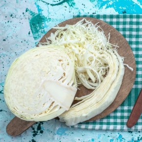 Секрет идеальных щей: когда добавлять капусту в бульон