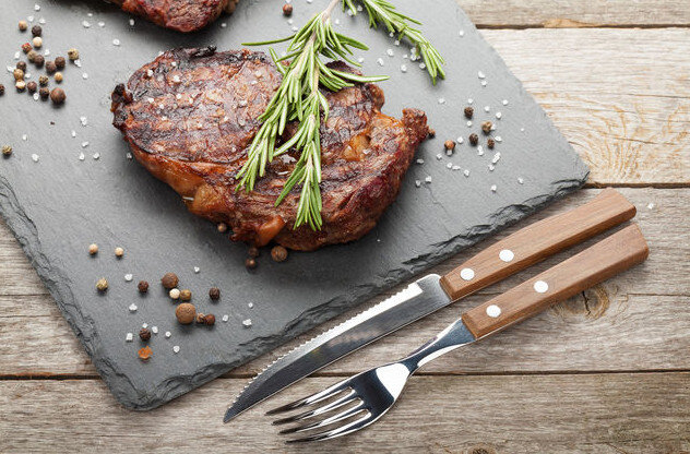 История стейка: От древности до современности и как его правильно приготовить