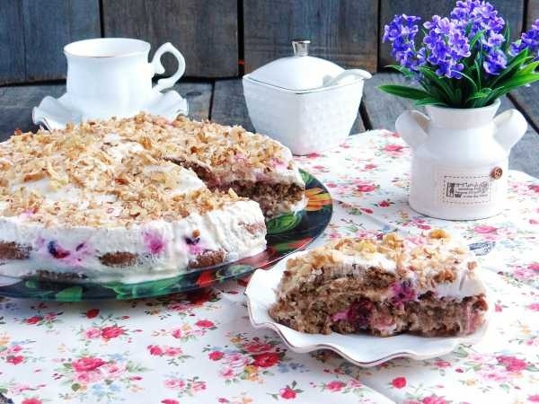 Невероятный торт из овсяного печенья без выпечки: просто и вкусно