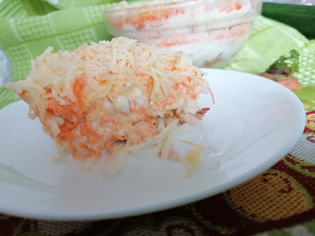 Нежный салат с яблоком и морковью: просто, быстро, полезно