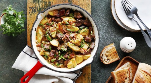 Тушеная картошка с куриной печенью: простой и вкусный рецепт