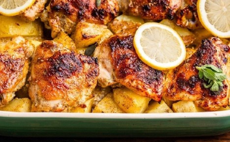 Курица с картошкой по-гречески: невероятный вкус простоты