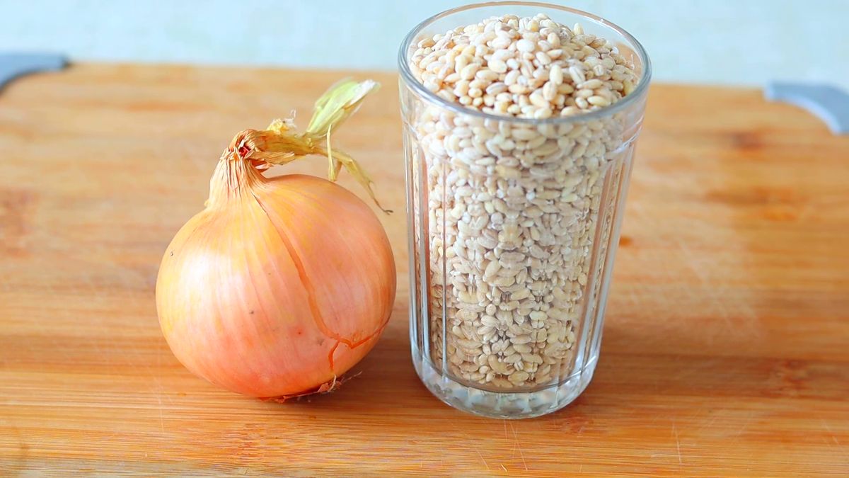 Перловка с луком: доступное и сытное блюдо на каждый день