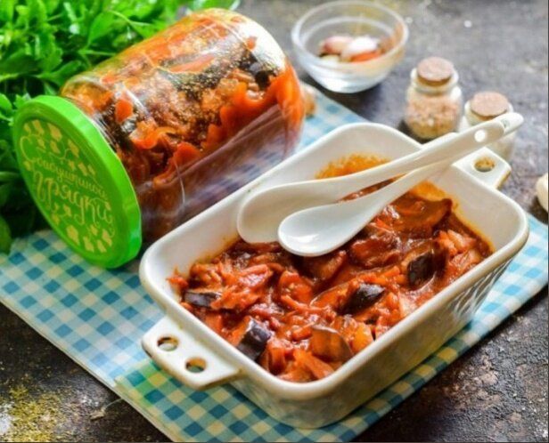 Салат из баклажанов и грибов