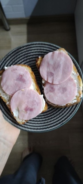 Между запретами и желанием жить обычной жизнью: как держать дефицит калорий не ломая рутину