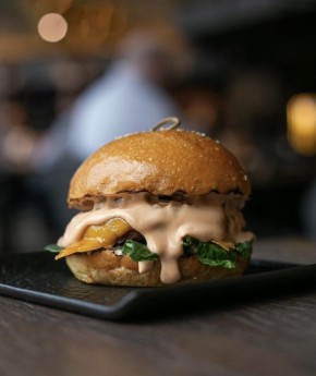 Магия фотографии еды: как привлечь клиентов в ресторан через соцсети