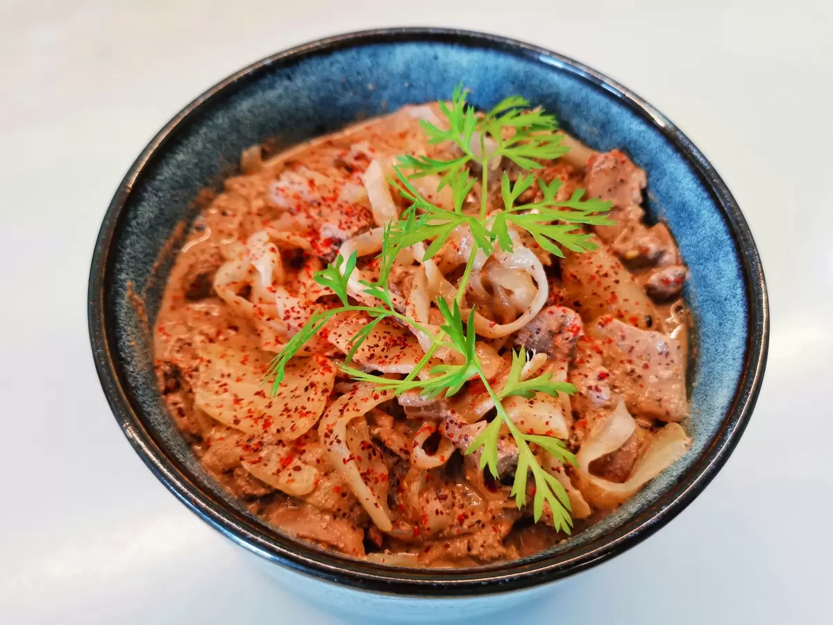 Соблюдая традиции: Соб с соусом из хереса и пармезаном