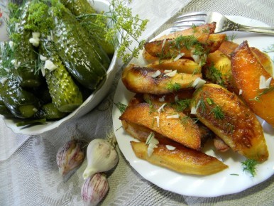 Малосольные огурцы: весенний деликатес, который не оставит равнодушным