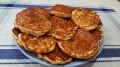 Вкусный завтрак без сахара: творожные оладьи с яблоком, богатые белком