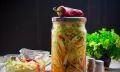 Остренькие кабачки: как приготовить корейскую закуску, от которой пальчики оближешь